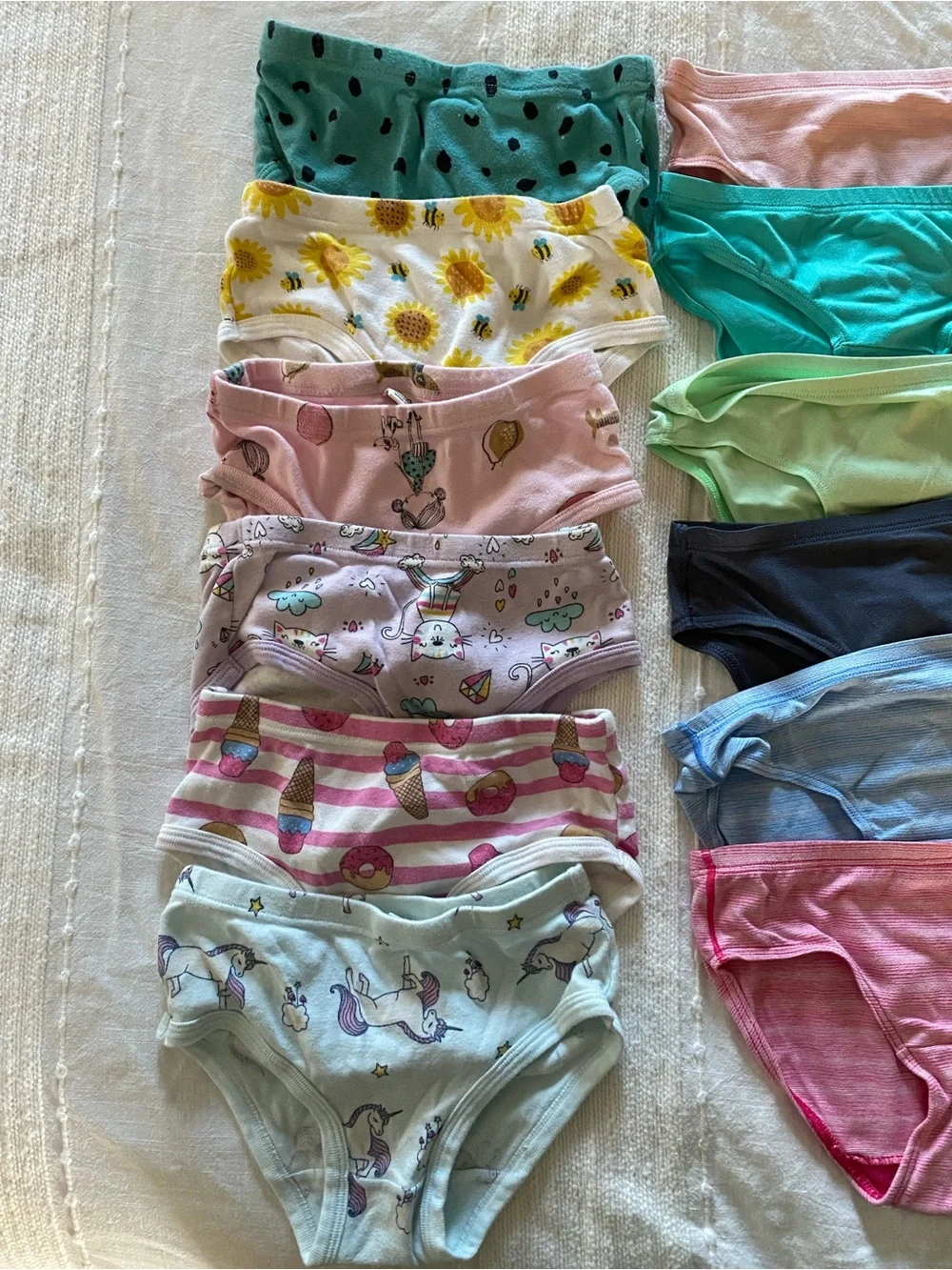 Lot of 19 pairs of Girls size 6 Colorful variety of Briefs